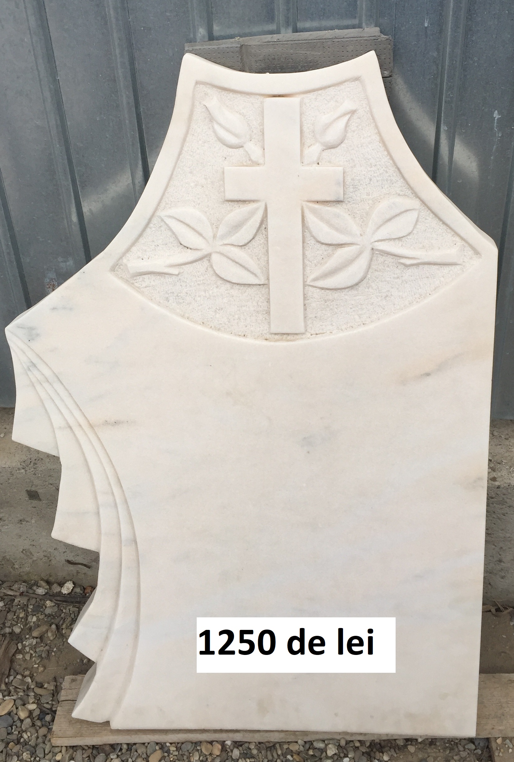 monumente funerare albe